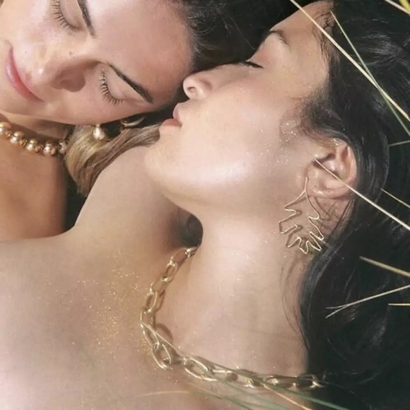 Rayne Gold Aluminum Chain Necklace - Picture 7 of 7